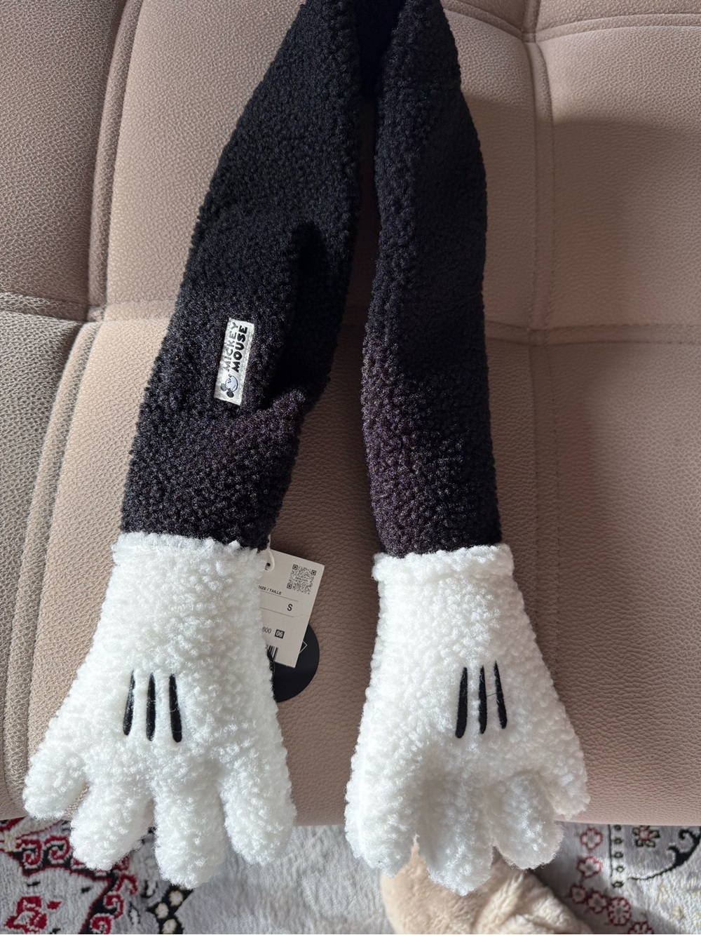Zara Kids Black & White Plush Character Scarf
